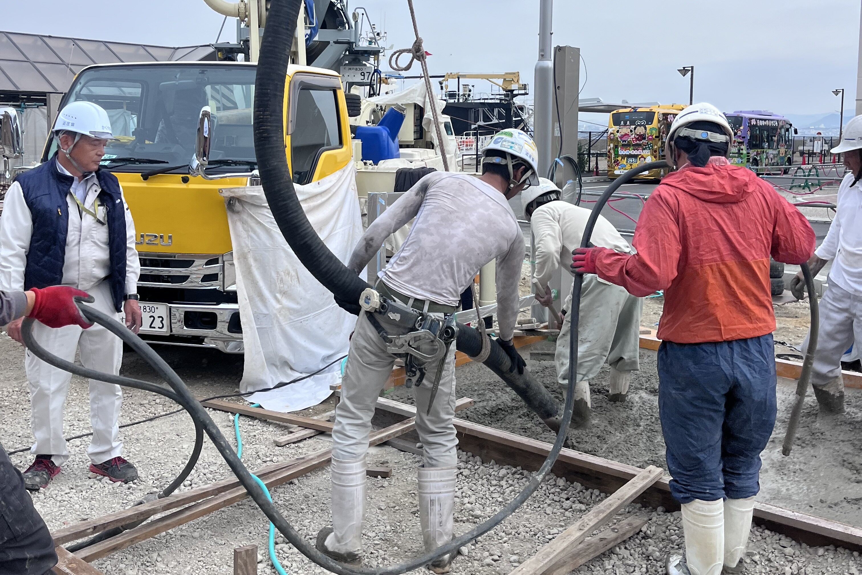 スライド1枚目左